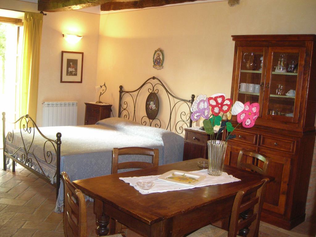 Agriturismo Casagrande Montepulciano Phòng bức ảnh